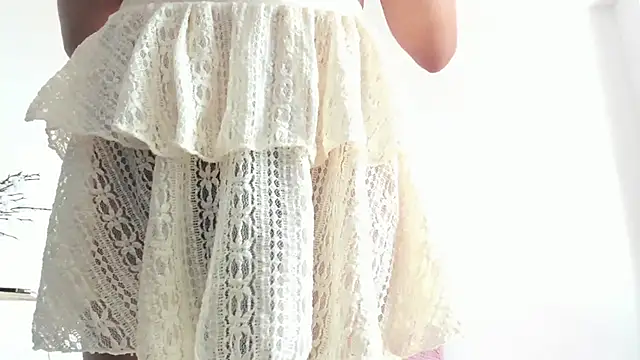 Snapshot of _cat_18 chatting on November 12, 2025, 5:28 pm cat 18 online show from November 12, 2025, 5:28 pm