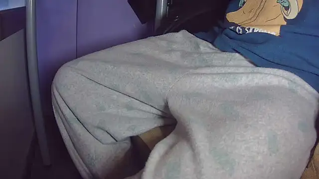 Snapshot of vladimirput4 chatting on February 22, 2025, 2:52 pm vladimirput4 online show from February 22, 2025, 2:52 pm