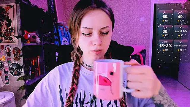 NaniMoore online show from March 14, 2025, 11:22 pm