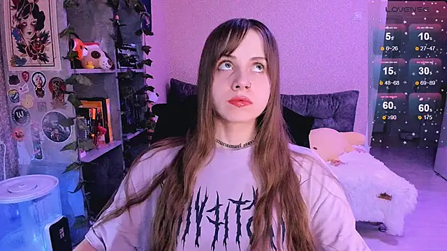 NaniMoore online show from February 7, 2025, 11:45 pm