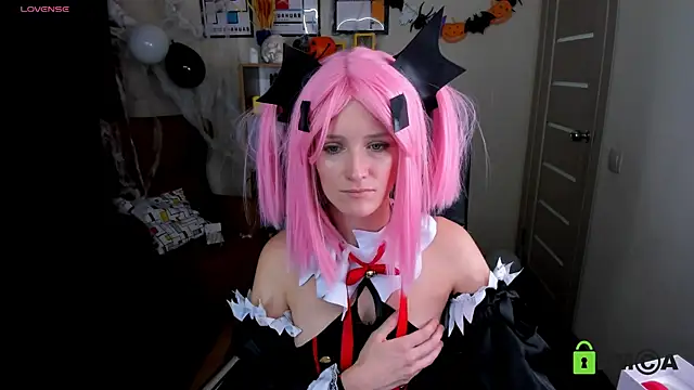 Snapshot of FrancescaCollins chatting on October 31, 2025, 5:09 pm FrancescaCollins online show from October 31, 2025, 5:09 pm