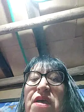 Snapshot of clarita_01 chatting on October 15, 2025, 11:51 am clarita 01 online show from October 15, 2025, 11:51 am