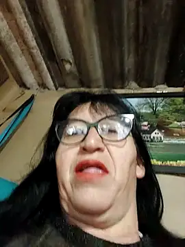 Snapshot of clarita_01 chatting on October 17, 2025, 10:50 am clarita 01 online show from October 17, 2025, 10:50 am