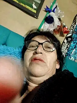 Snapshot of clarita_01 chatting on October 2, 2025, 10:51 am clarita 01 online show from October 2, 2025, 10:51 am