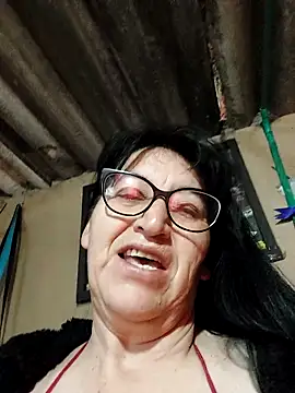 Snapshot of clarita_01 chatting on October 4, 2025, 11:45 am clarita 01 online show from October 4, 2025, 11:45 am