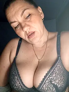 Ant0nina online show from November 5, 2025, 11:08 pm