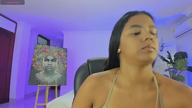 JANYLOVE   online show from November 7, 2025, 10:53 am