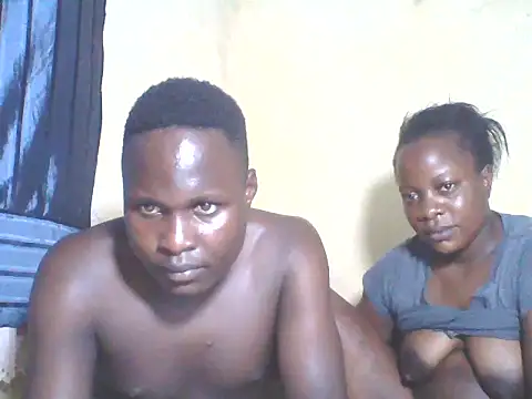 Snapshot of Dark_Queenchocolate chatting on September 13, 2025, 9:59 pm Dark Queenchocolate online show from September 13, 2025, 9:59 pm