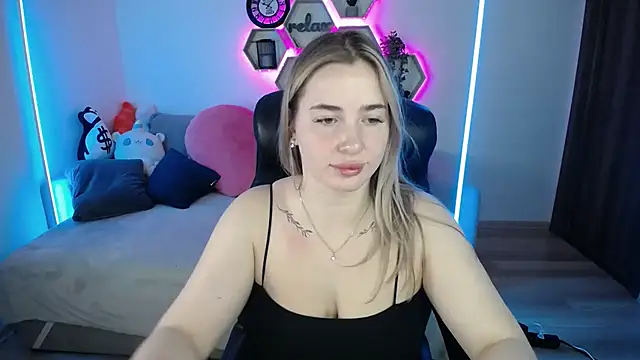 SabrinViolet online show from October 29, 2025, 9:08 am