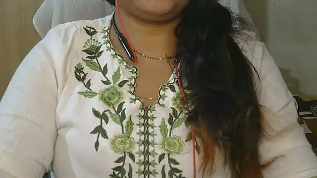 Cute Ruhi99 online show from April 13, 2026, 7:23 am