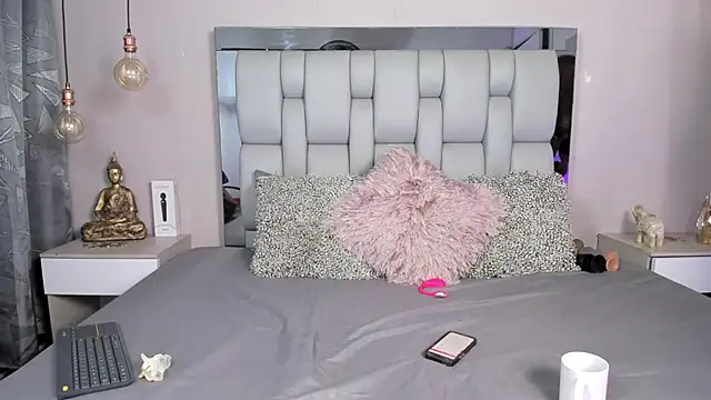 SusanBenett online show from March 27, 2026, 10:00 pm