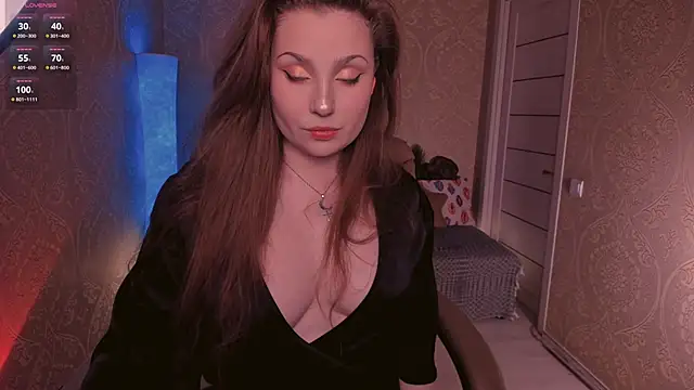 Snapshot of Eesmaaarrr chatting on September 14, 2025, 10:10 pm Eesmaaarrr online show from September 14, 2025, 10:10 pm