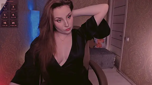 Snapshot of Eesmaaarrr chatting on October 11, 2025, 11:39 pm Eesmaaarrr online show from October 11, 2025, 11:39 pm