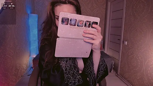 Snapshot of Eesmaaarrr chatting on October 25, 2025, 11:27 pm Eesmaaarrr online show from October 25, 2025, 11:27 pm