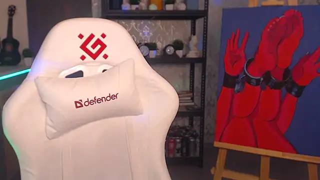 FascinatingEyess online show from October 7, 2025, 6:31 pm