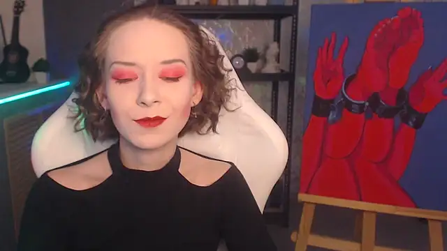 FascinatingEyess online show from September 9, 2025, 5:55 pm