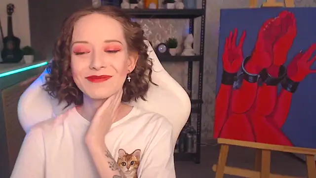 FascinatingEyess online show from November 25, 2025, 1:33 pm