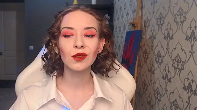 Snapshot of FascinatingEyess chatting on June 14, 2026, 8:21 pm FascinatingEyess online show from June 14, 2026, 8:21 pm