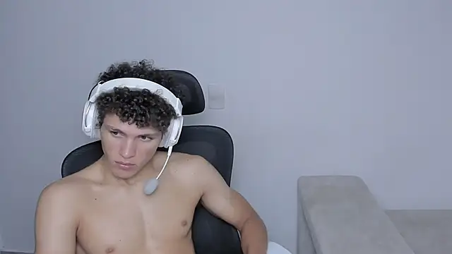 laurent nova online show from September 13, 2025, 12:16 pm