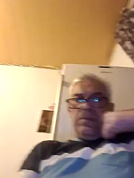 Picolo4111 online show from October 7, 2025, 4:41 pm