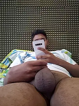 Snapshot of mykecockslong chatting on February 4, 2026, 11:16 am mykecockslong online show from February 4, 2026, 11:16 am