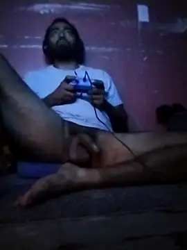 brownfeet online show from January 13, 2025, 6:49 am