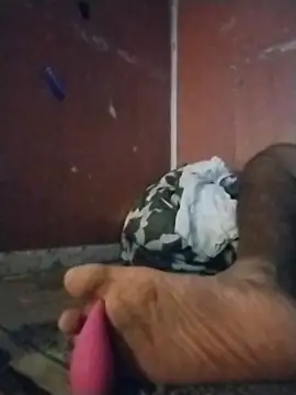 brownfeet online show from February 28, 2025, 5:04 am