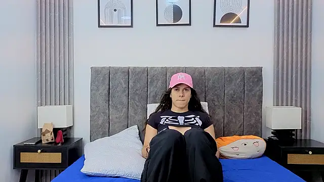 Snapshot of Luciana_Ortiz1 chatting on January 19, 2026, 1:26 pm Luciana Ortiz1 online show from January 19, 2026, 1:26 pm