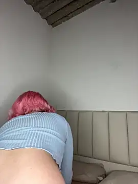 VioletPearson online show from March 11, 2026, 9:14 am