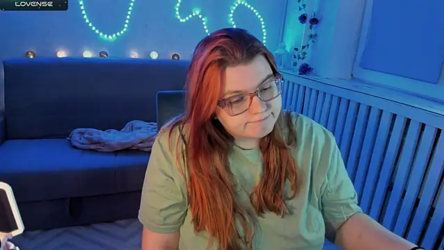 Melissa Purr online show from November 24, 2025, 6:19 pm