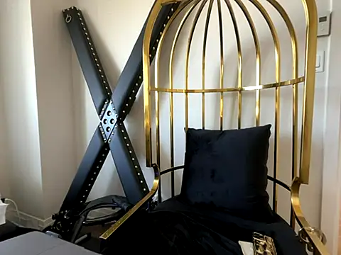 yourgoddessangela online show from September 15, 2025, 2:28 pm