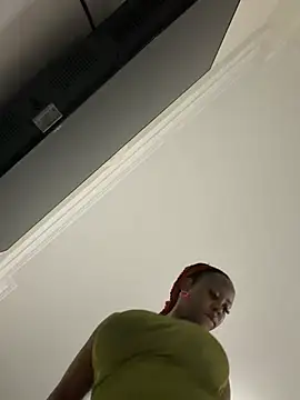 Snapshot of Rose_berry chatting on June 26, 2026, 1:17 pm Rose berry online show from June 26, 2026, 1:17 pm