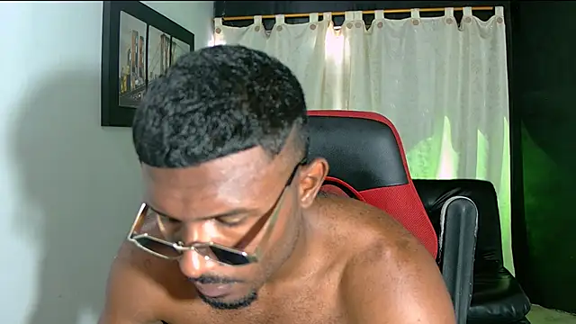 Snapshot of Black_indiian chatting on April 28, 2026, 4:22 pm Black indiian online show from April 28, 2026, 4:22 pm