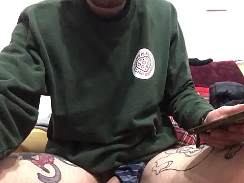 DragonPink online show from February 22, 2025, 1:55 am