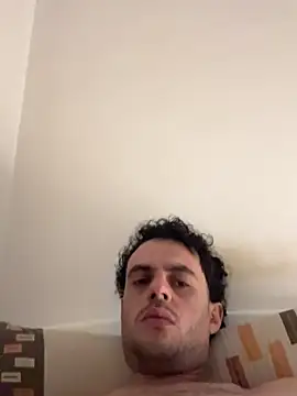 DragonPink online show from April 18, 2026, 3:03 pm