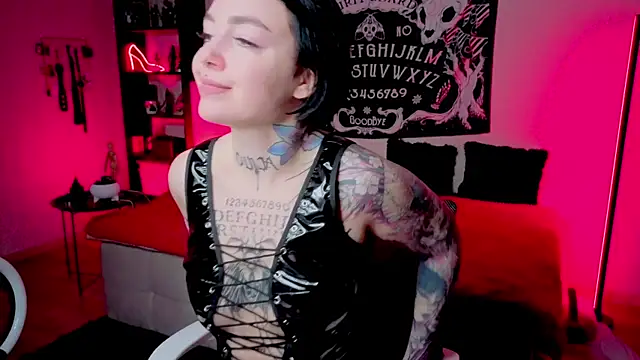 Magic Allie online show from May 24, 2026, 8:20 pm