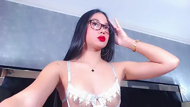 Snapshot of JasmineMoore chatting on February 18, 2025, 5:53 pm JasmineMoore online show from February 18, 2025, 5:53 pm