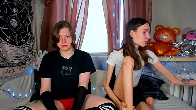 Snapshot of Calvin_and_Kevin chatting on February 3, 2026, 11:04 am Calvin and Kevin online show from February 3, 2026, 11:04 am