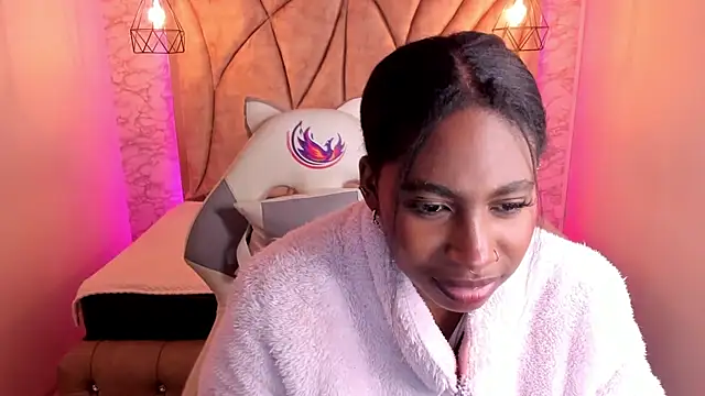 Snapshot of Queen_perla_ chatting on February 25, 2025, 3:31 pm Queen perla online show from February 25, 2025, 3:31 pm