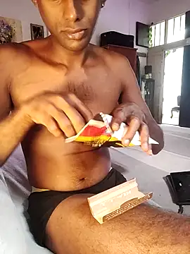 KeptupInosine online show from November 3, 2025, 1:58 pm