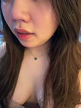 Hotellinh12 online show from May 12, 2026, 4:13 pm