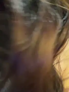 Hotellinh12 online show from May 13, 2026, 3:52 pm