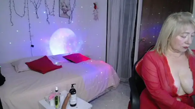 vanessalat online show from October 22, 2025, 12:21 am