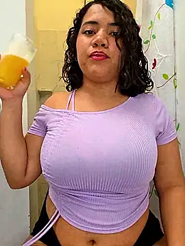 Watagatapitusberry1 online show from December 17, 2025, 7:41 pm