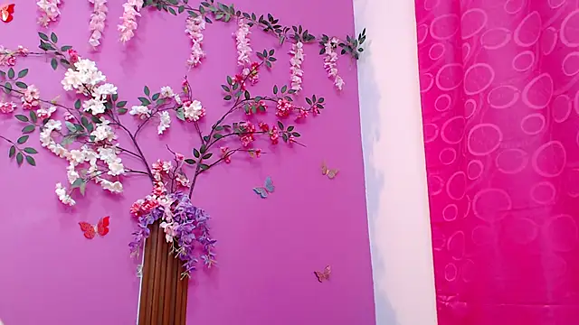 Snapshot of Watagatapitusberry1 chatting on February 14, 2025, 2:18 am Watagatapitusberry1 online show from February 14, 2025, 2:18 am