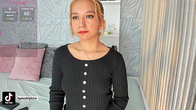 agatadelphine online show from January 10, 2026, 1:50 pm