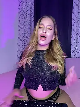 Agnescruzz online show from March 25, 2026, 2:12 am