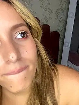 Agnescruzz online show from October 15, 2025, 5:21 pm