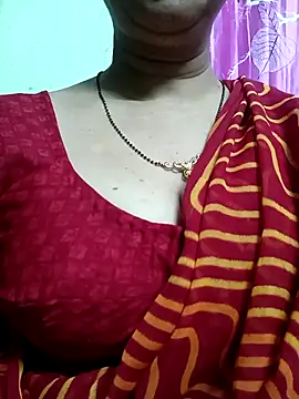 Rosy-B online show from February 2, 2026, 9:58 pm