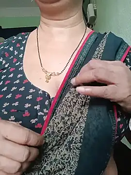 Rosy-B online show from July 15, 2026, 12:28 am